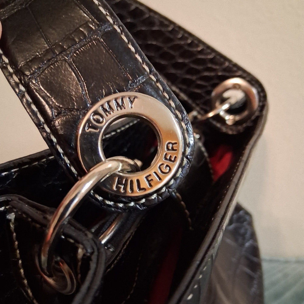 Tommy Hilfiger Black Croc Faux Leather Like Handbag - Picture 3 of 11